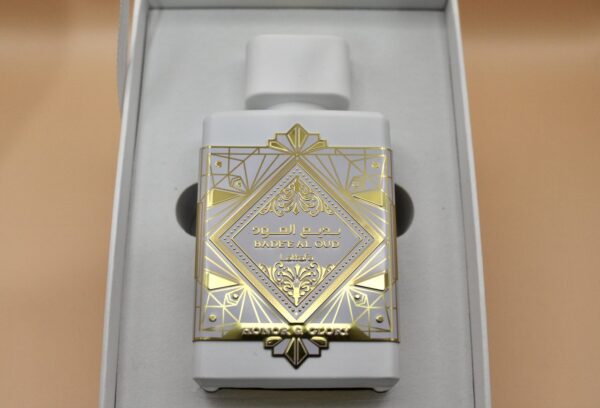 Badee al Oud Honor & Glory 100ml. - Lattafa. - Image 2
